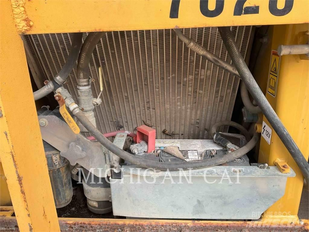 CAT CD54 Tandemové válce
