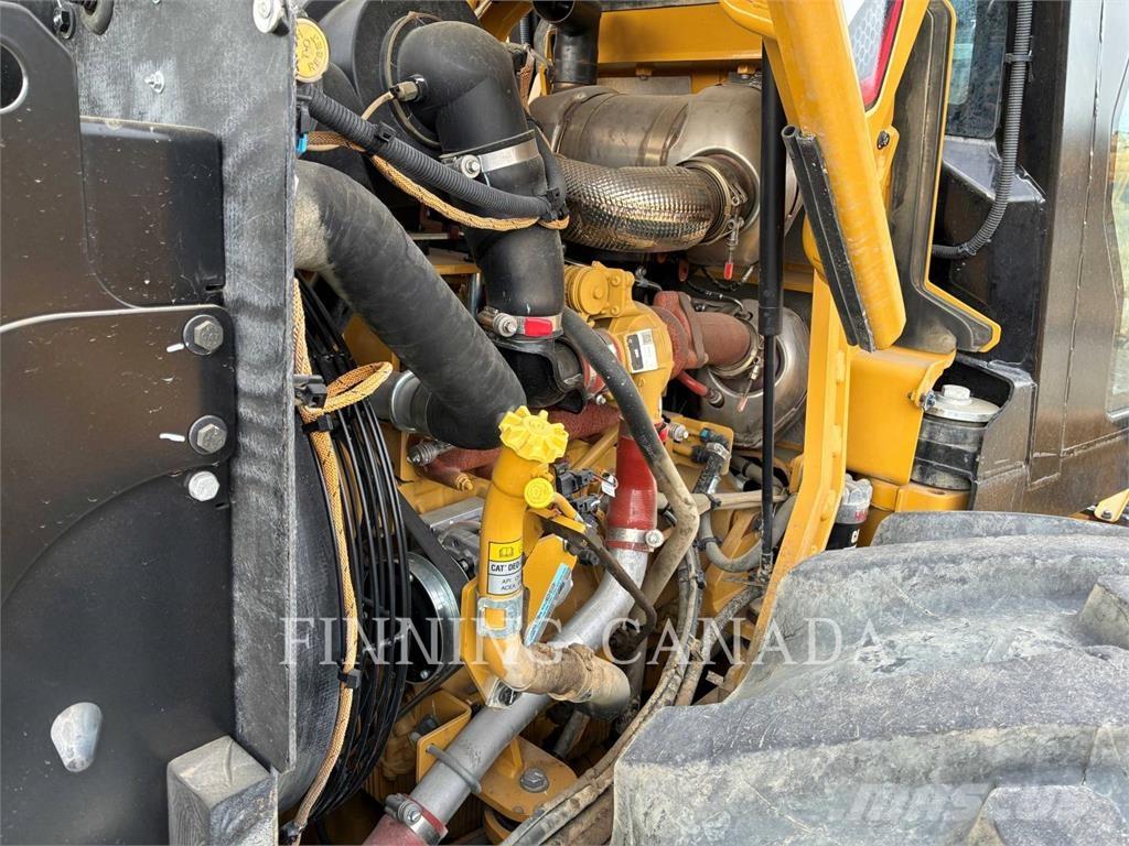 CAT CP11-01 Půdní kompaktory