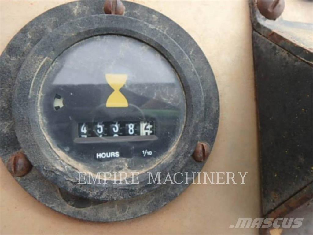 CAT CP323 Tahačové válce