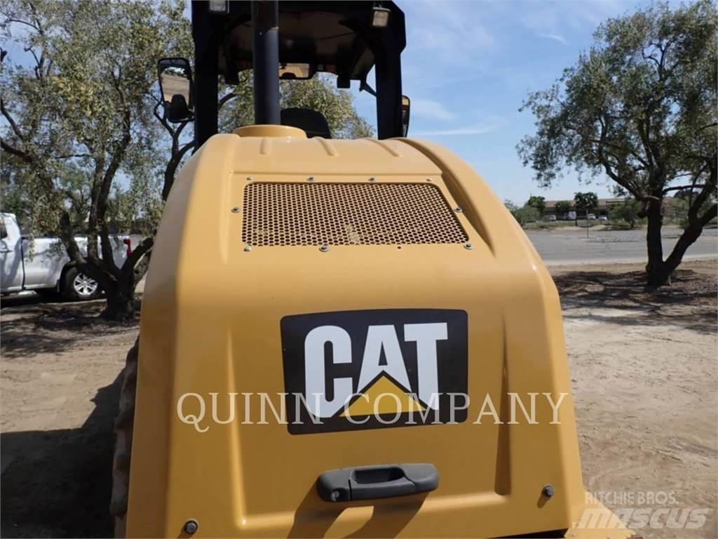 CAT CP44 Rozstřikovače asfaltu