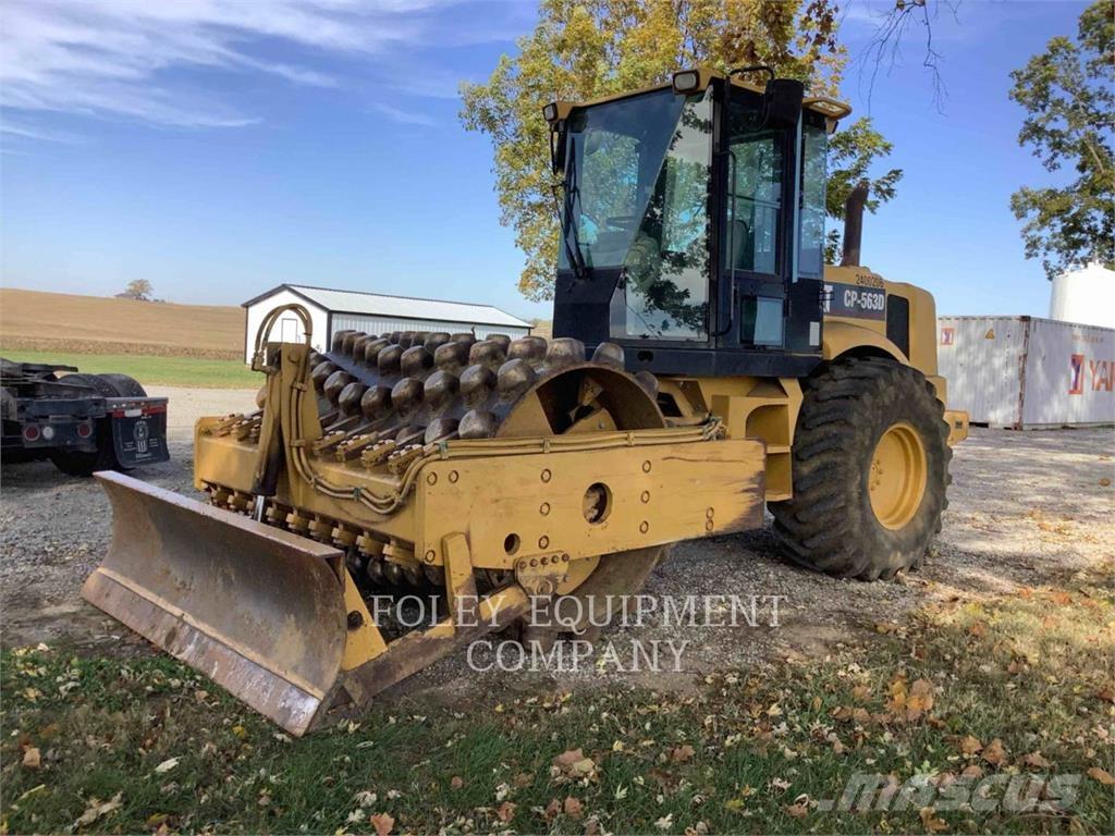 CAT CP563D Tahačové válce