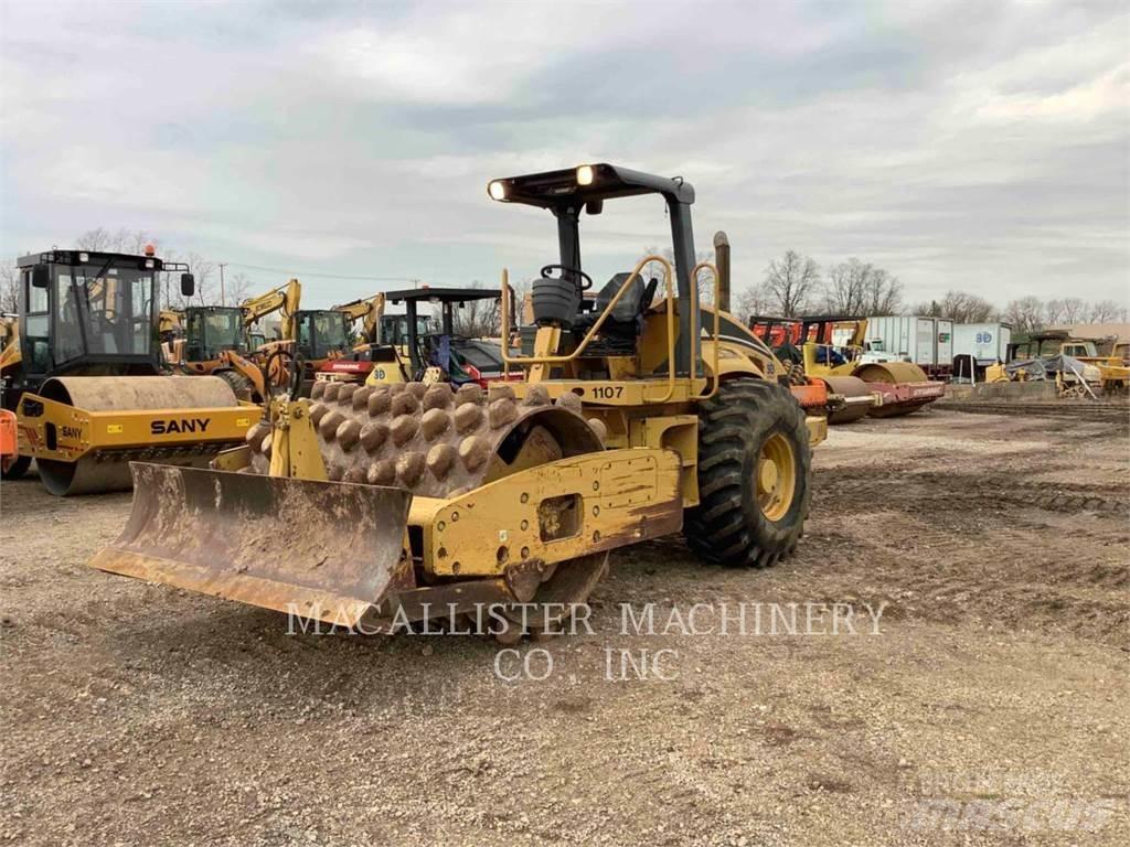CAT CP563E Tahačové válce