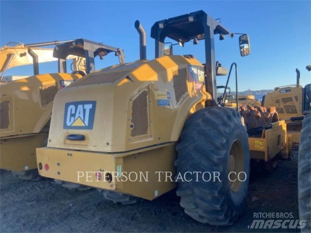 CAT CP56B Tahačové válce