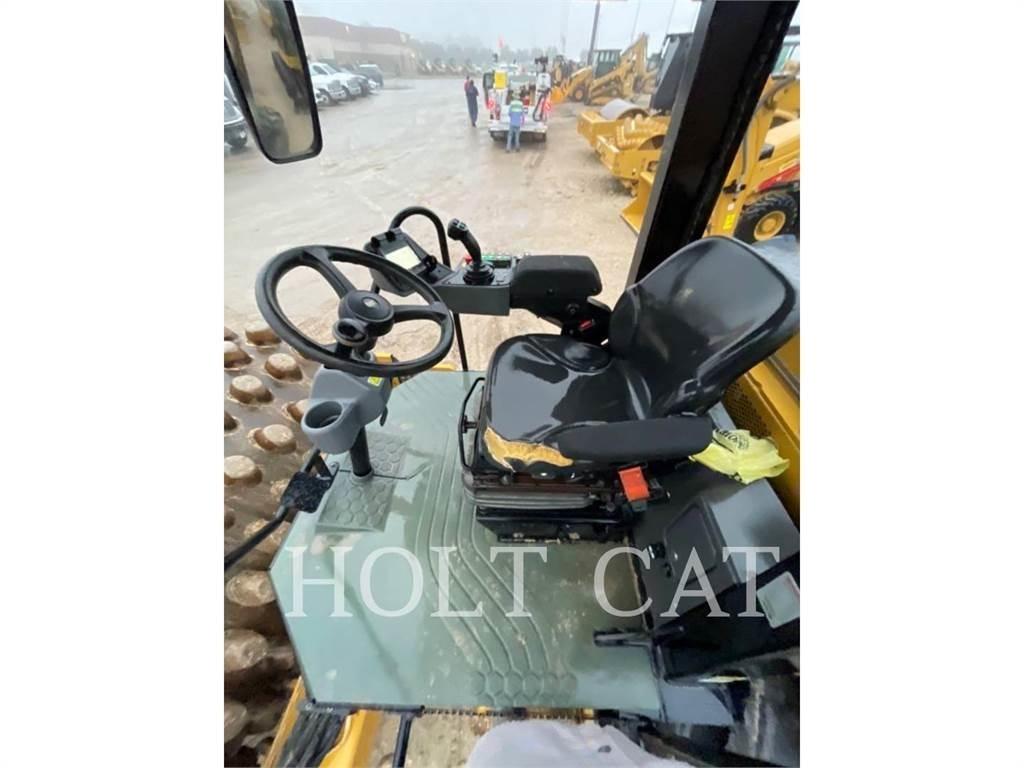 CAT CP56B Tahačové válce