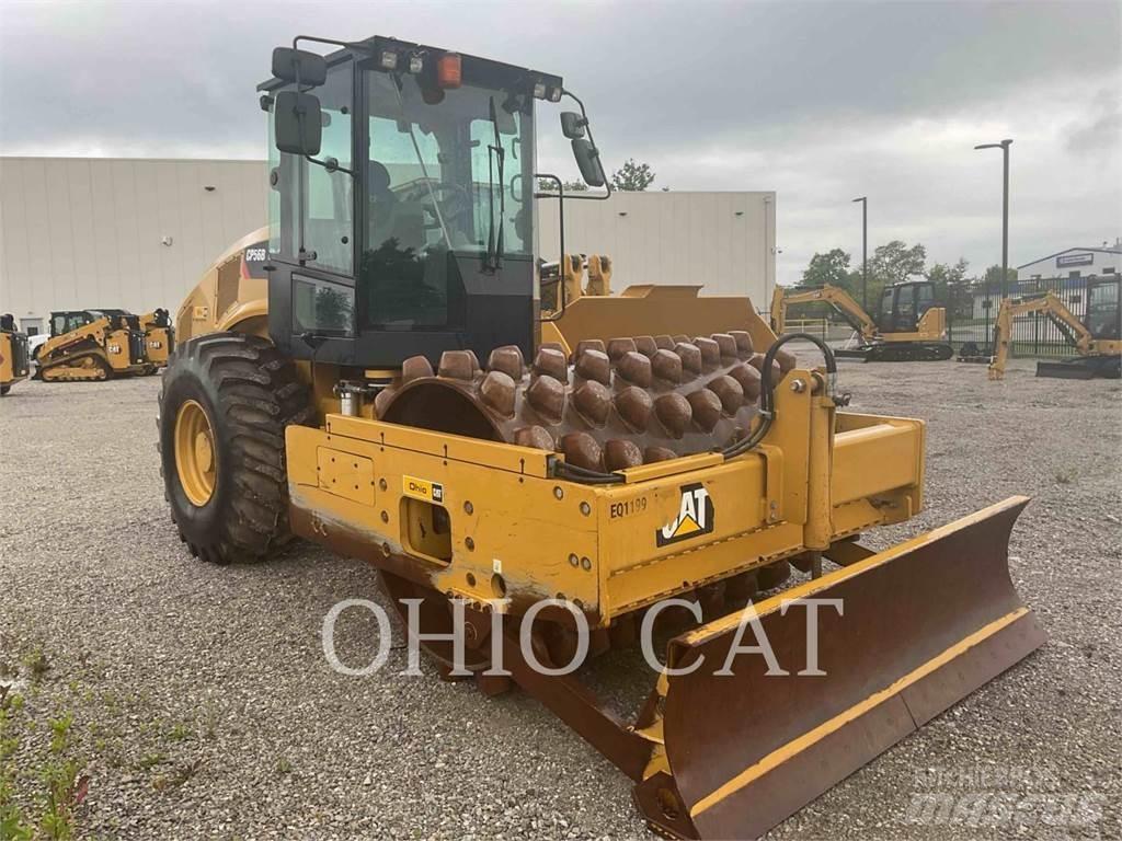 CAT CP56B Půdní kompaktory