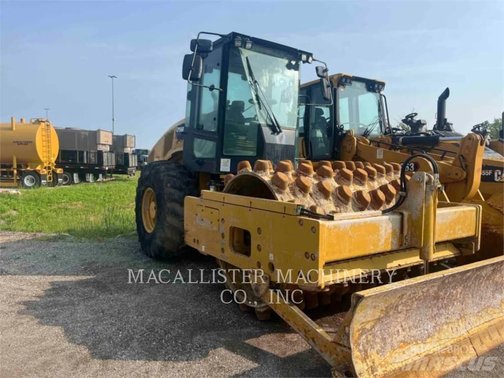 CAT CP56B Tahačové válce