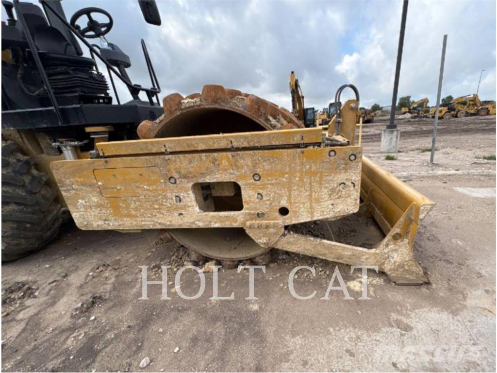 CAT CP56B Tahačové válce