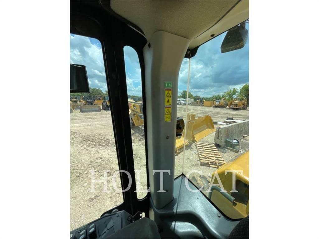 CAT CP56B CAB Tahačové válce