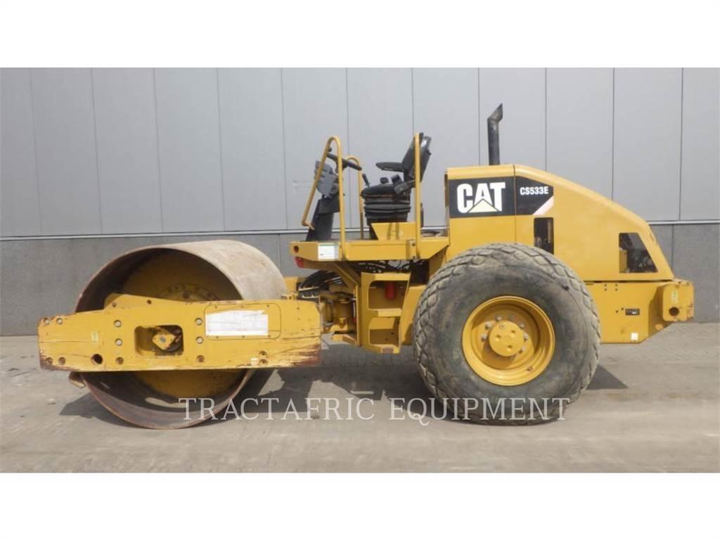 CAT CS-533E Tahačové válce