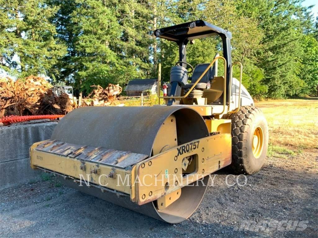 CAT CS-533E Finišery