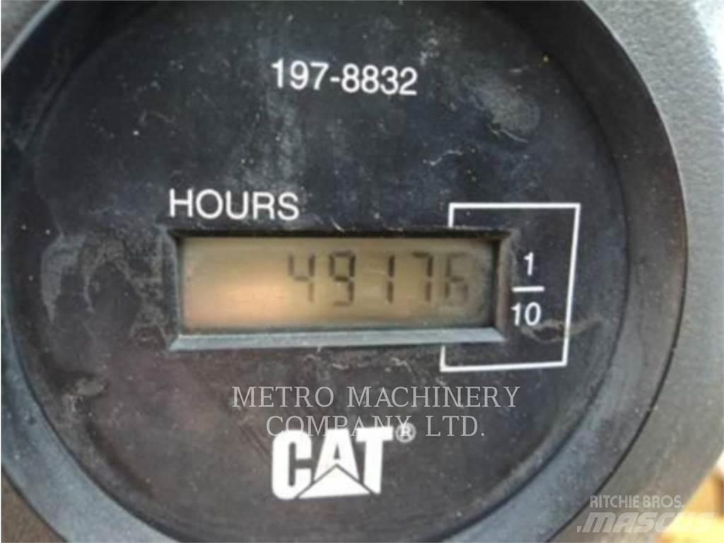 CAT CS-533E Tahačové válce