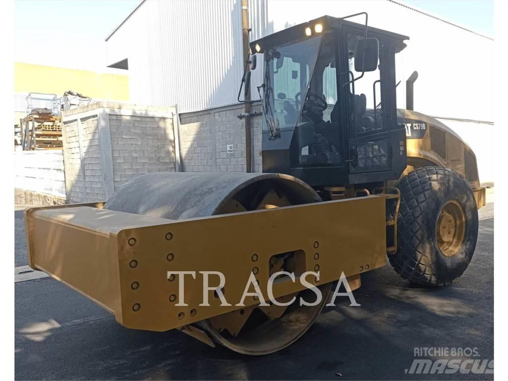 CAT CS 79 B Tahačové válce