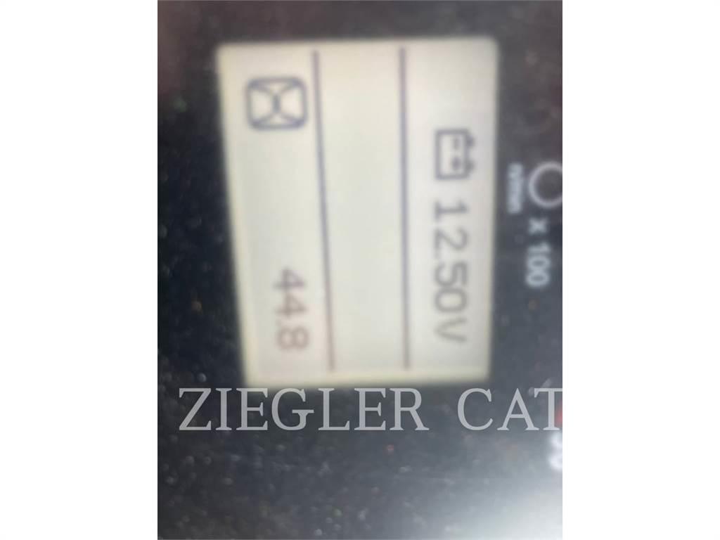 CAT CS11GC Půdní kompaktory