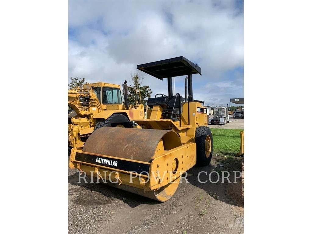 CAT CS433C Tandemové válce