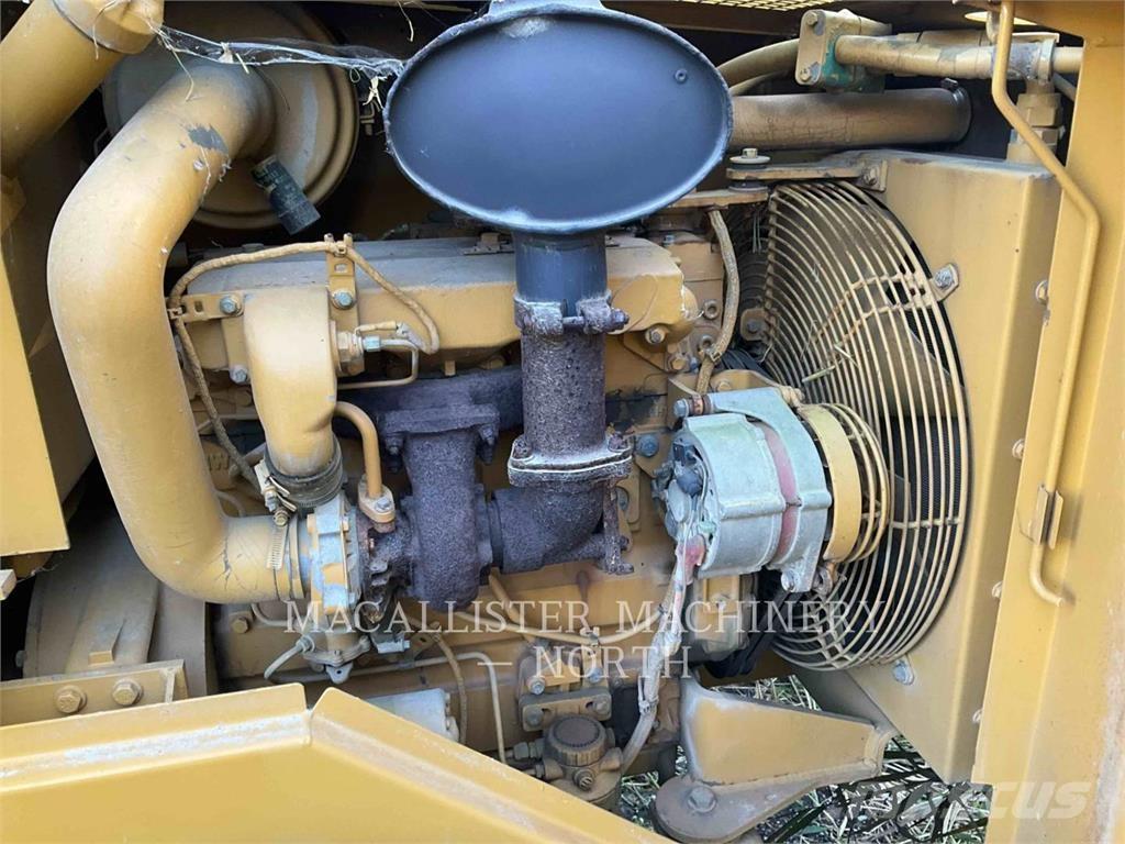 CAT CS433C Tahačové válce