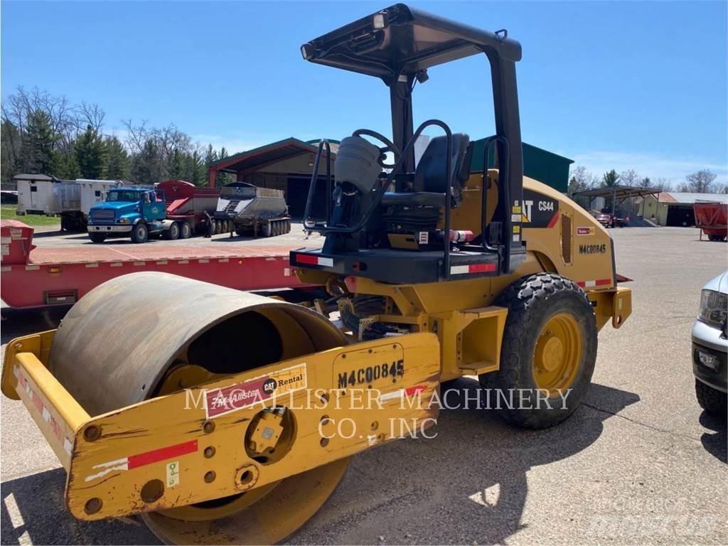 CAT CS44 Tahačové válce