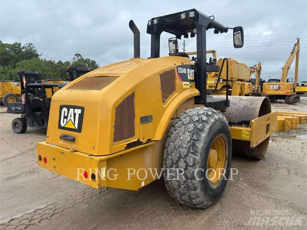 CAT CS54B Tandemové válce