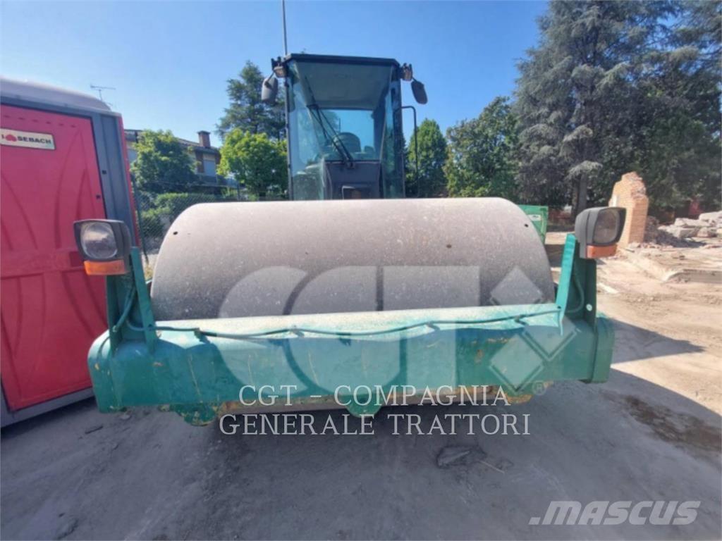 CAT CS563E Tahačové válce