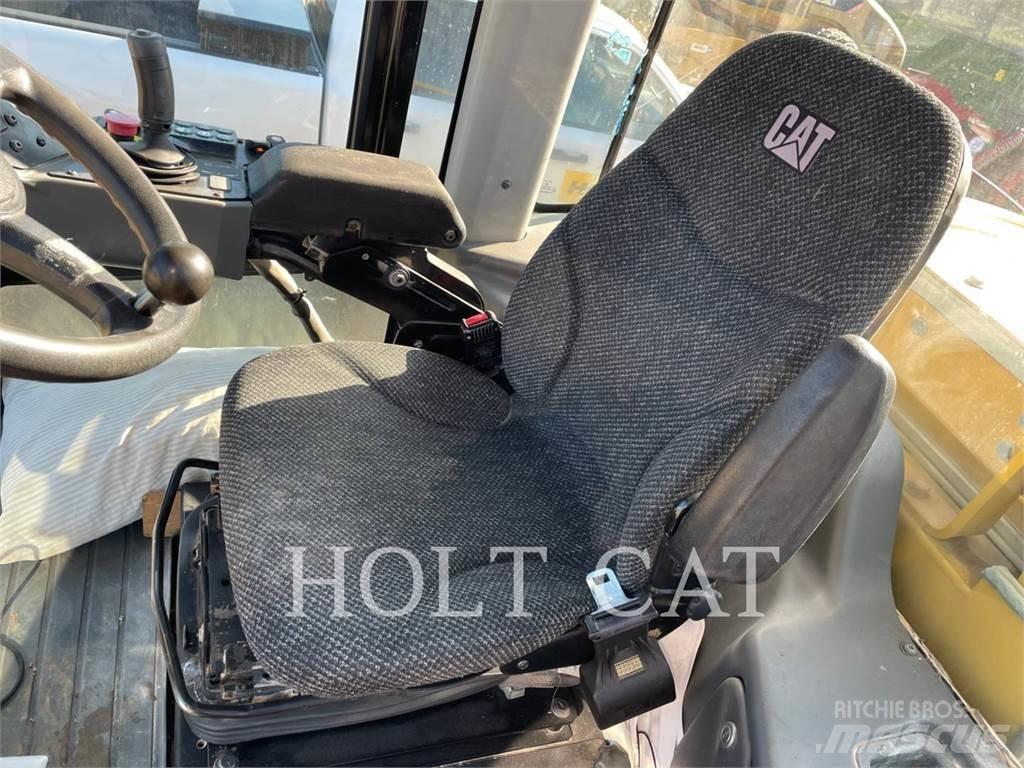 CAT CS56B Tahačové válce