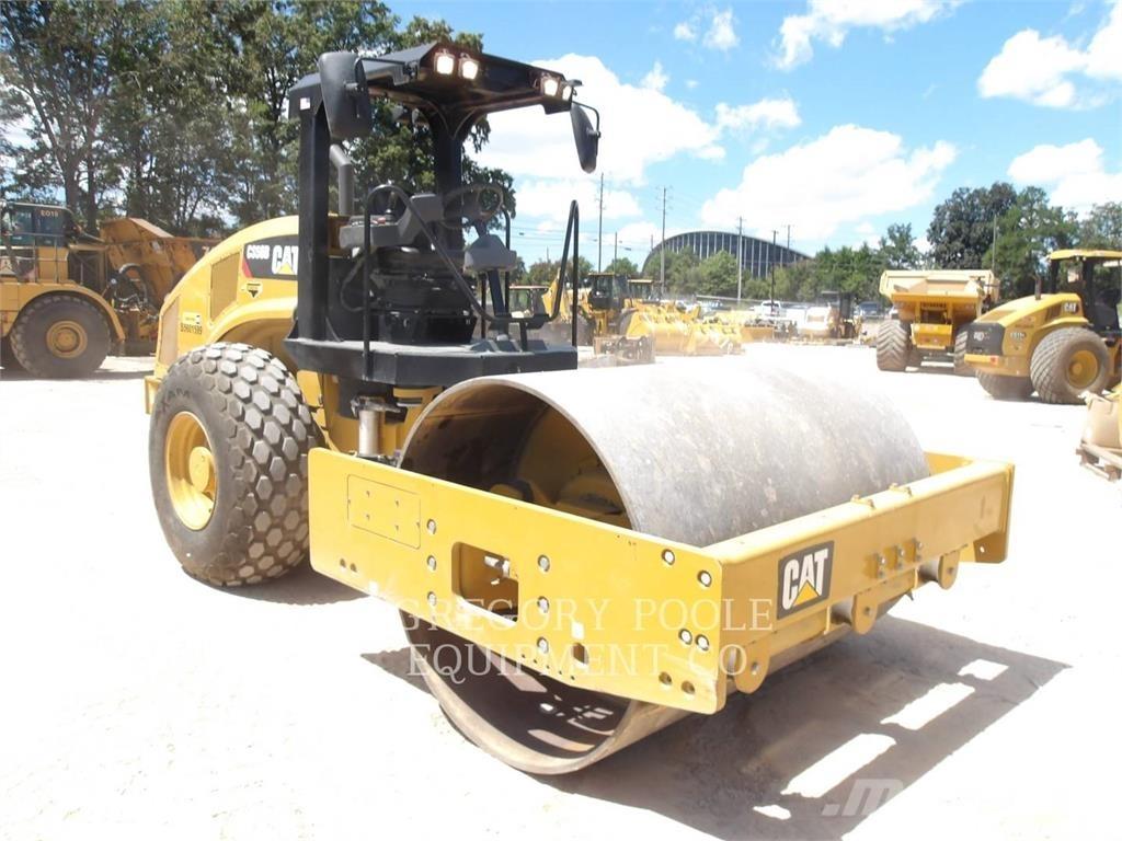 CAT CS56B Tahačové válce