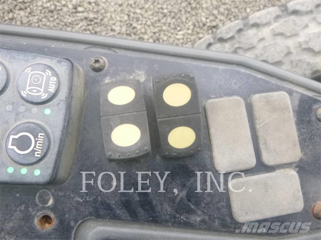 CAT CS56B Tahačové válce