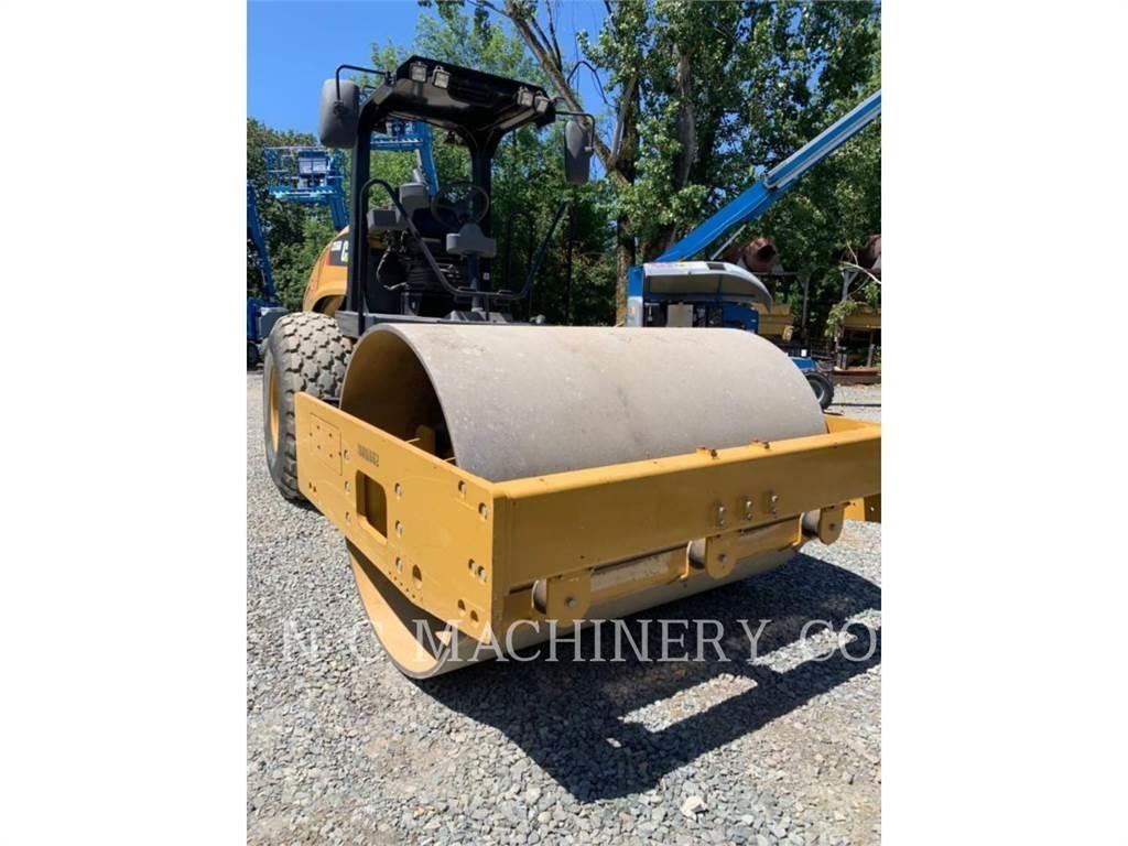 CAT CS56B Finišery