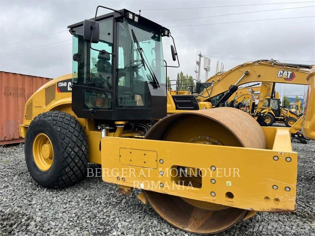 CAT CS64B Tahačové válce