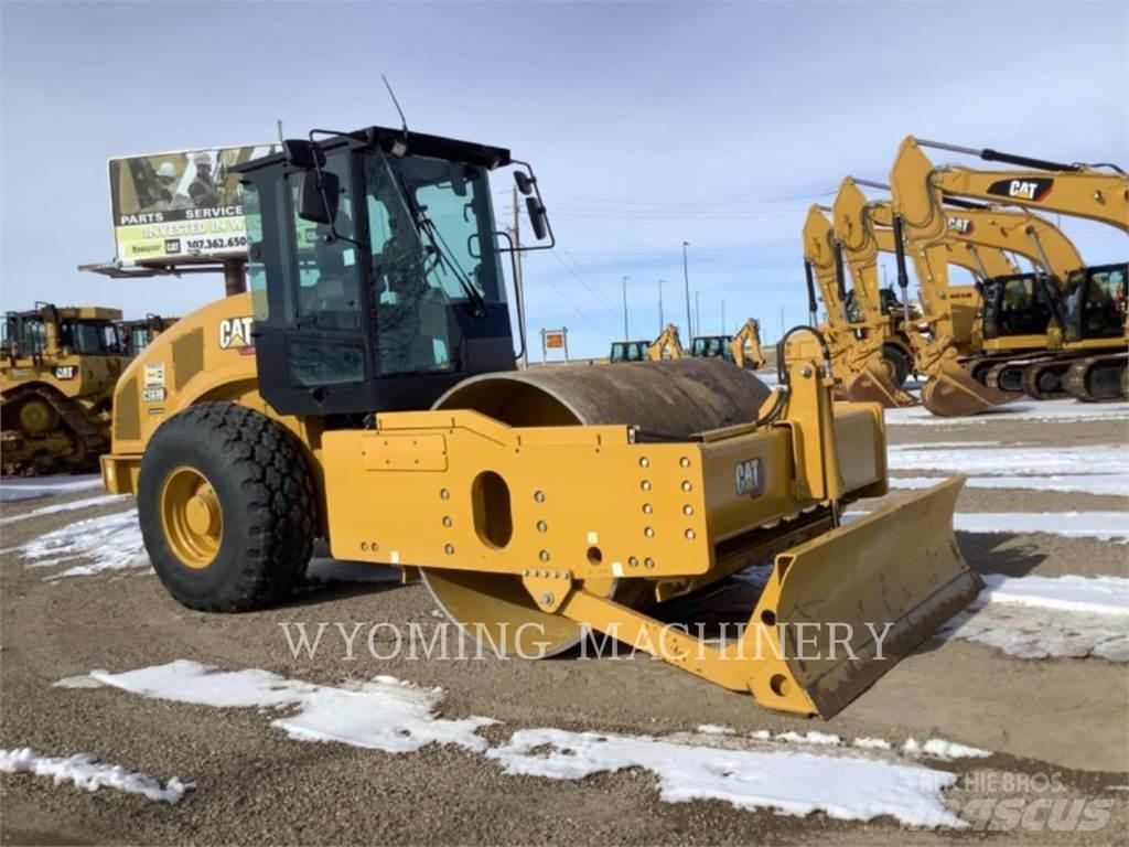 CAT CS68B Půdní kompaktory