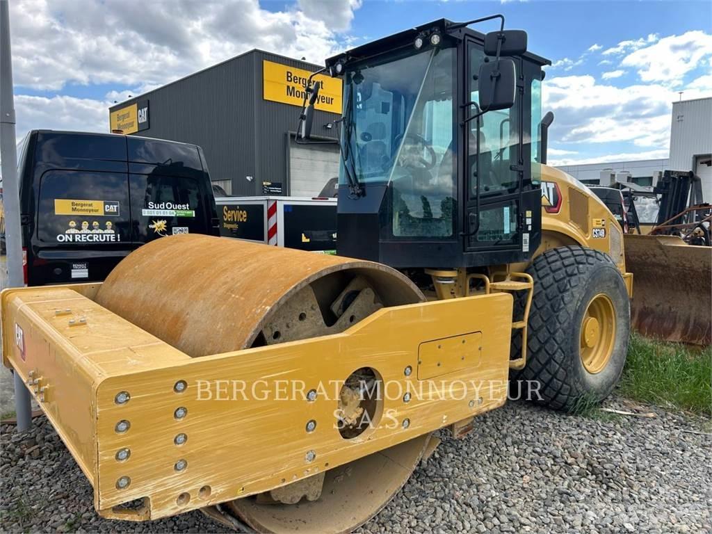 CAT CS74B 4F Půdní kompaktory