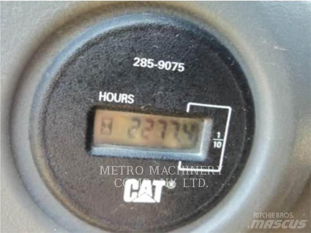 CAT CS76 Tahačové válce