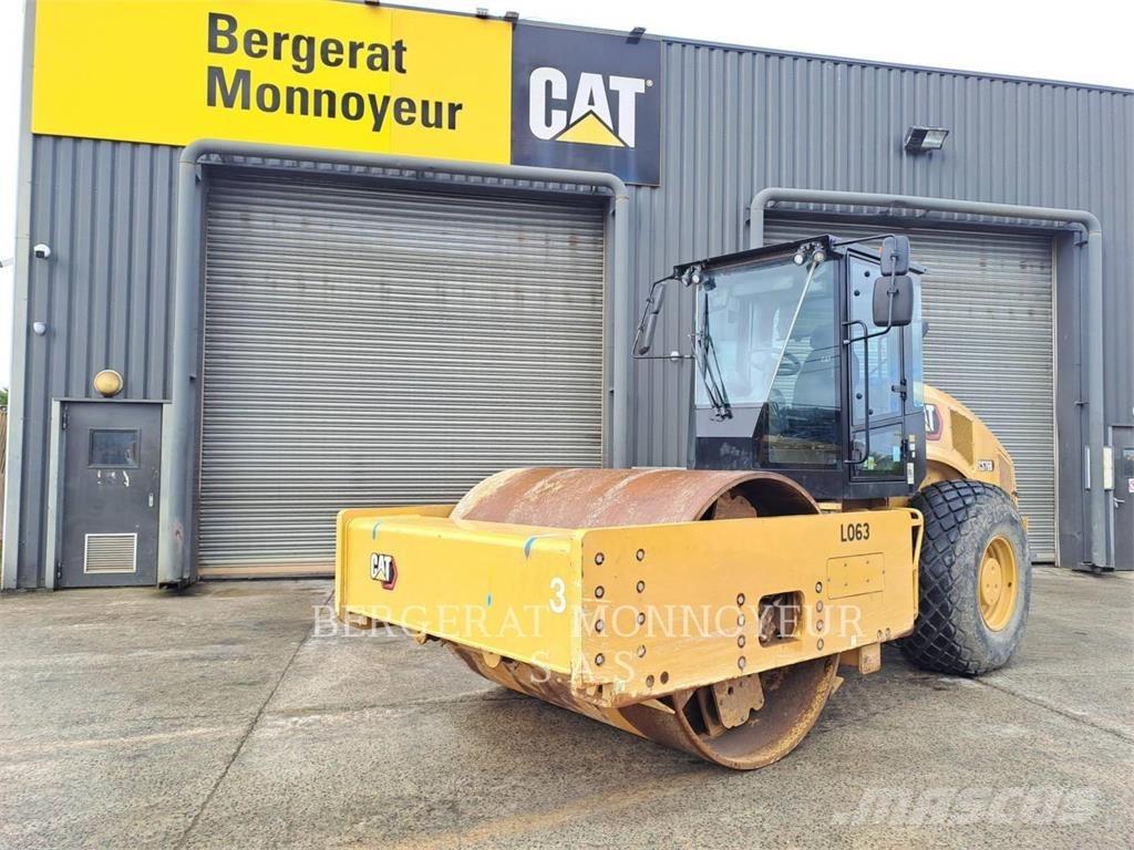 CAT CS76B 4F Půdní kompaktory