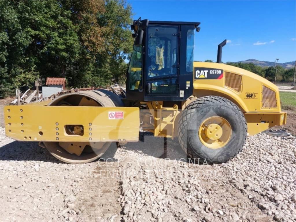 CAT CS78B Tahačové válce