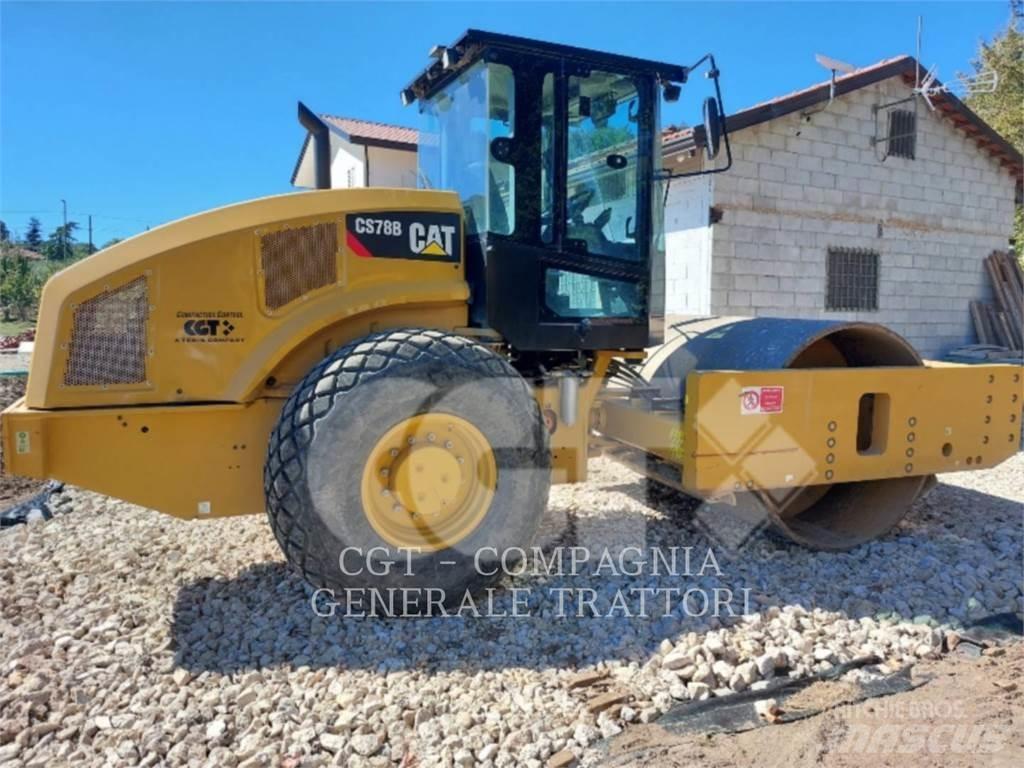 CAT CS78B Tahačové válce