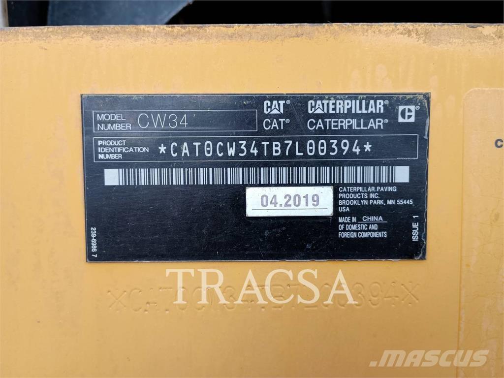 CAT CW 34 Pneumatikové válce