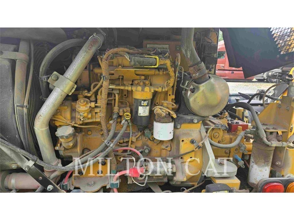 CAT CW14 Pneumatikové válce