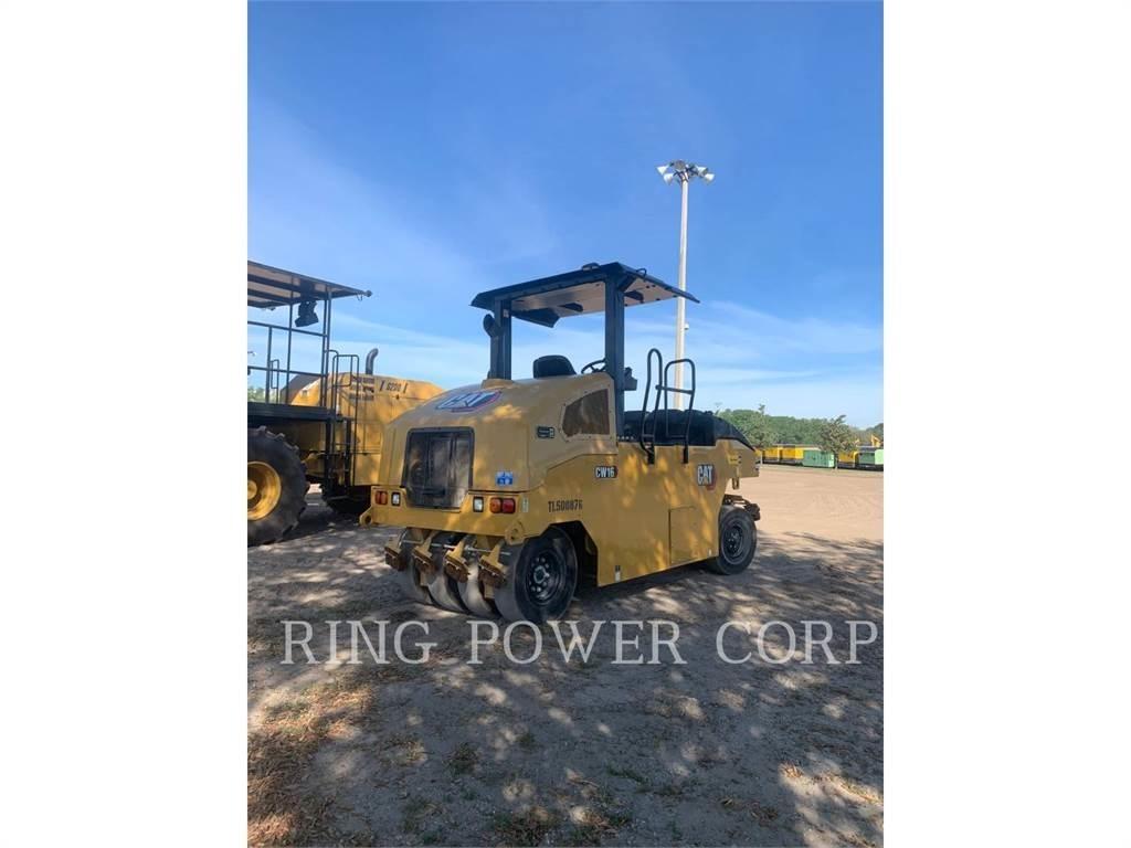 CAT CW16 Tandemové válce
