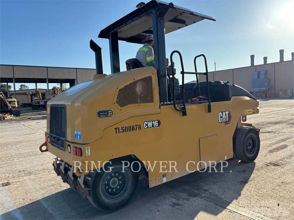 CAT CW16 Tandemové válce