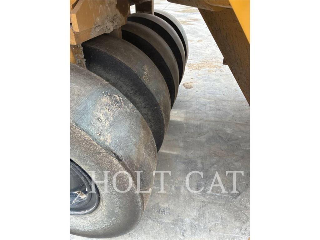 CAT CW16 Tahačové válce