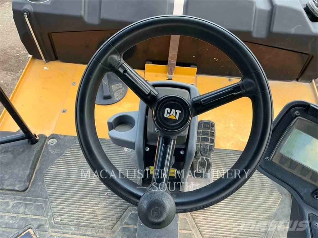 CAT CW16 Pneumatikové válce