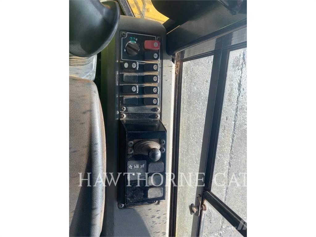 CAT D 6 K XL Pásové dozery