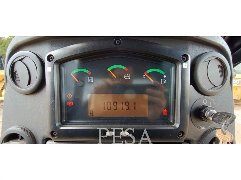 CAT D 6 K2 Pásové dozery