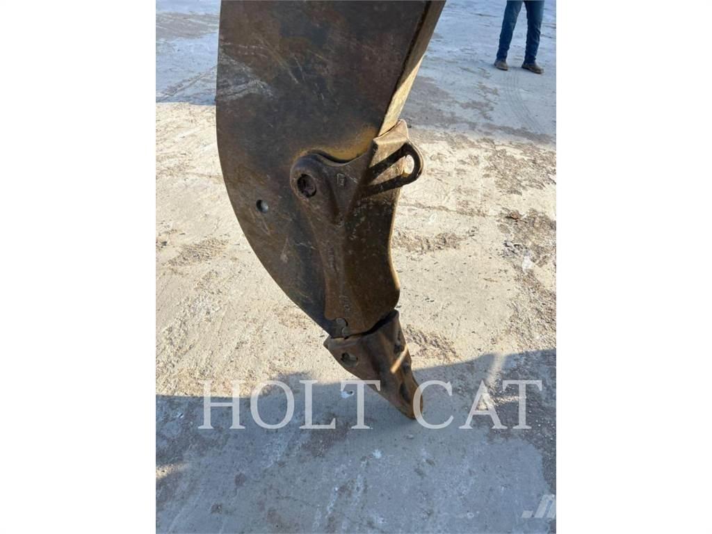 CAT D10 SS Pásové dozery