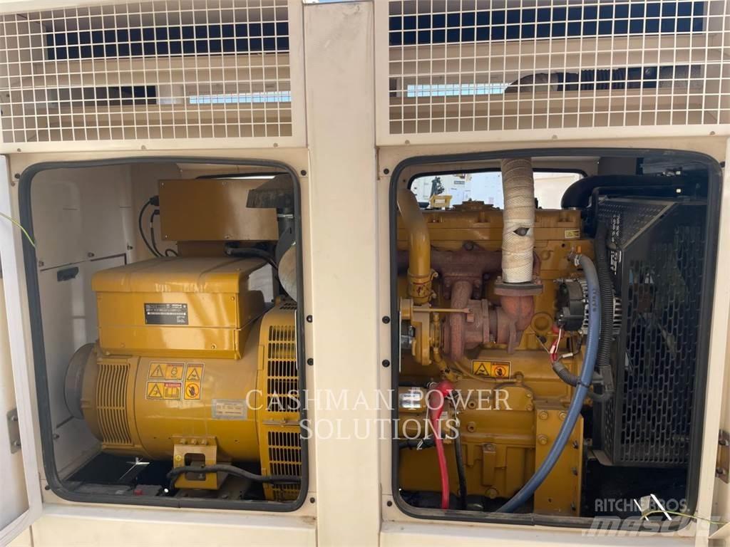 CAT D100 Naftové generátory