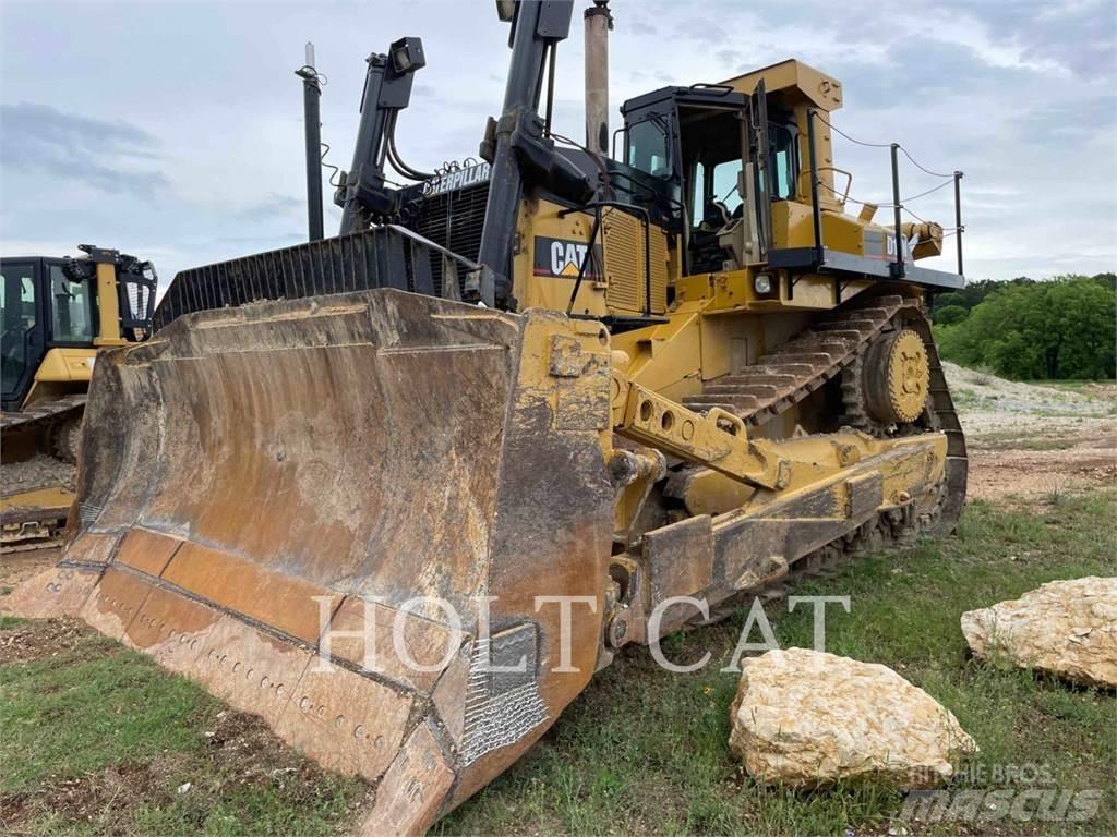 CAT D10N Pásové dozery