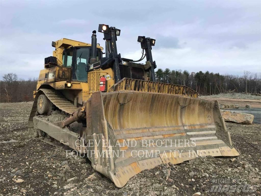 CAT D10T Pásové dozery