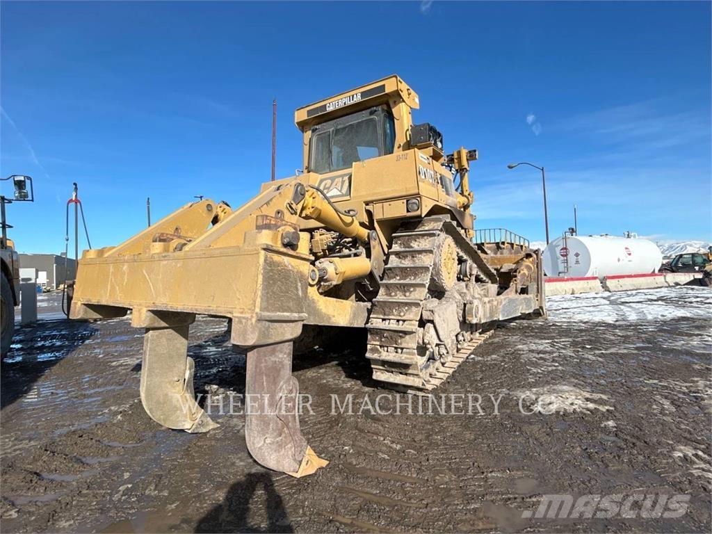 CAT D10T Pásové dozery