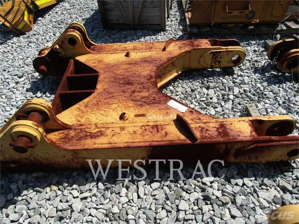 CAT D10T Půdní rozrušovače