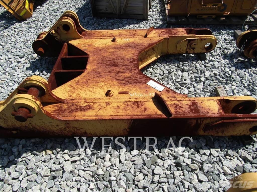 CAT D10T Půdní rozrušovače