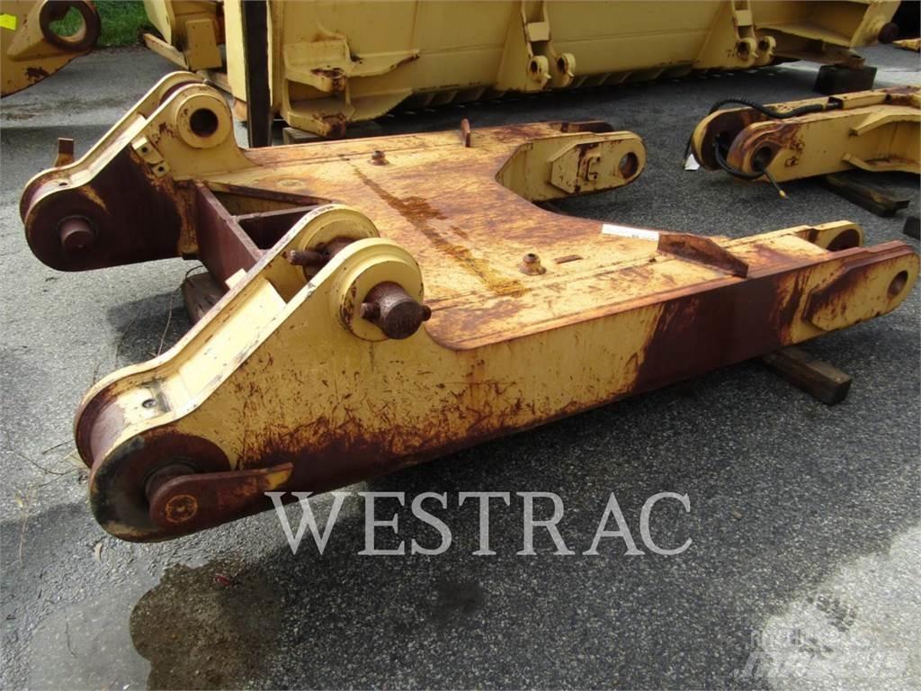 CAT D10T Půdní rozrušovače