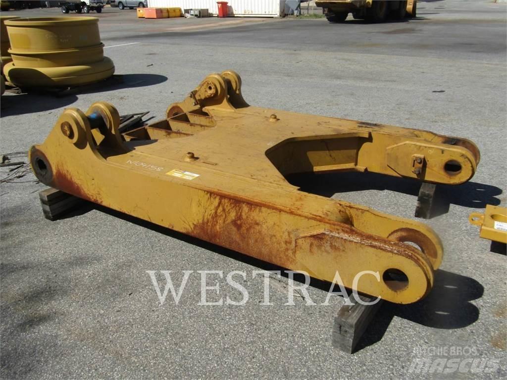 CAT D10T Půdní rozrušovače
